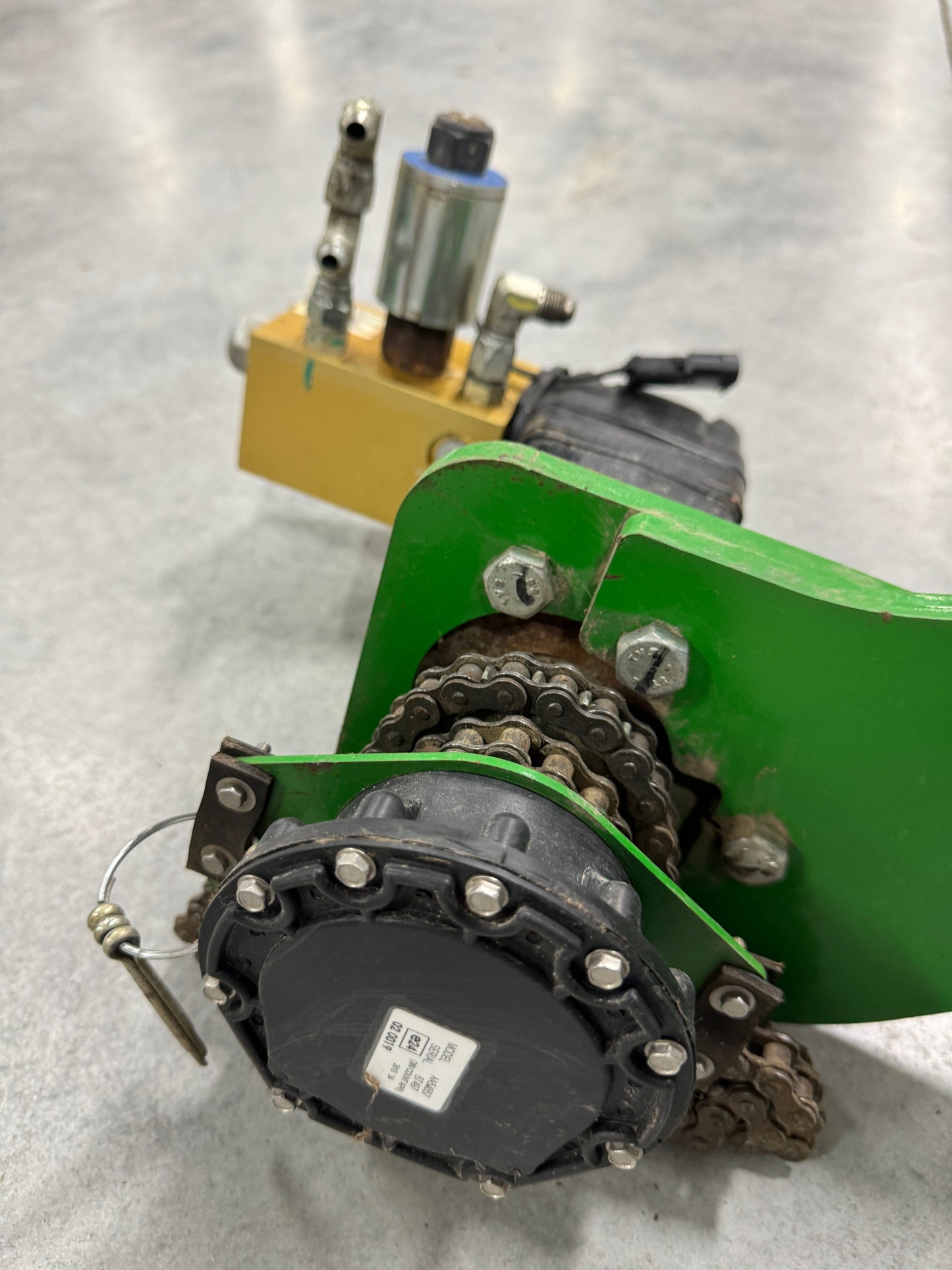 AA87098 AA47148 - John Deere Variable Rate Hydraulic Motor