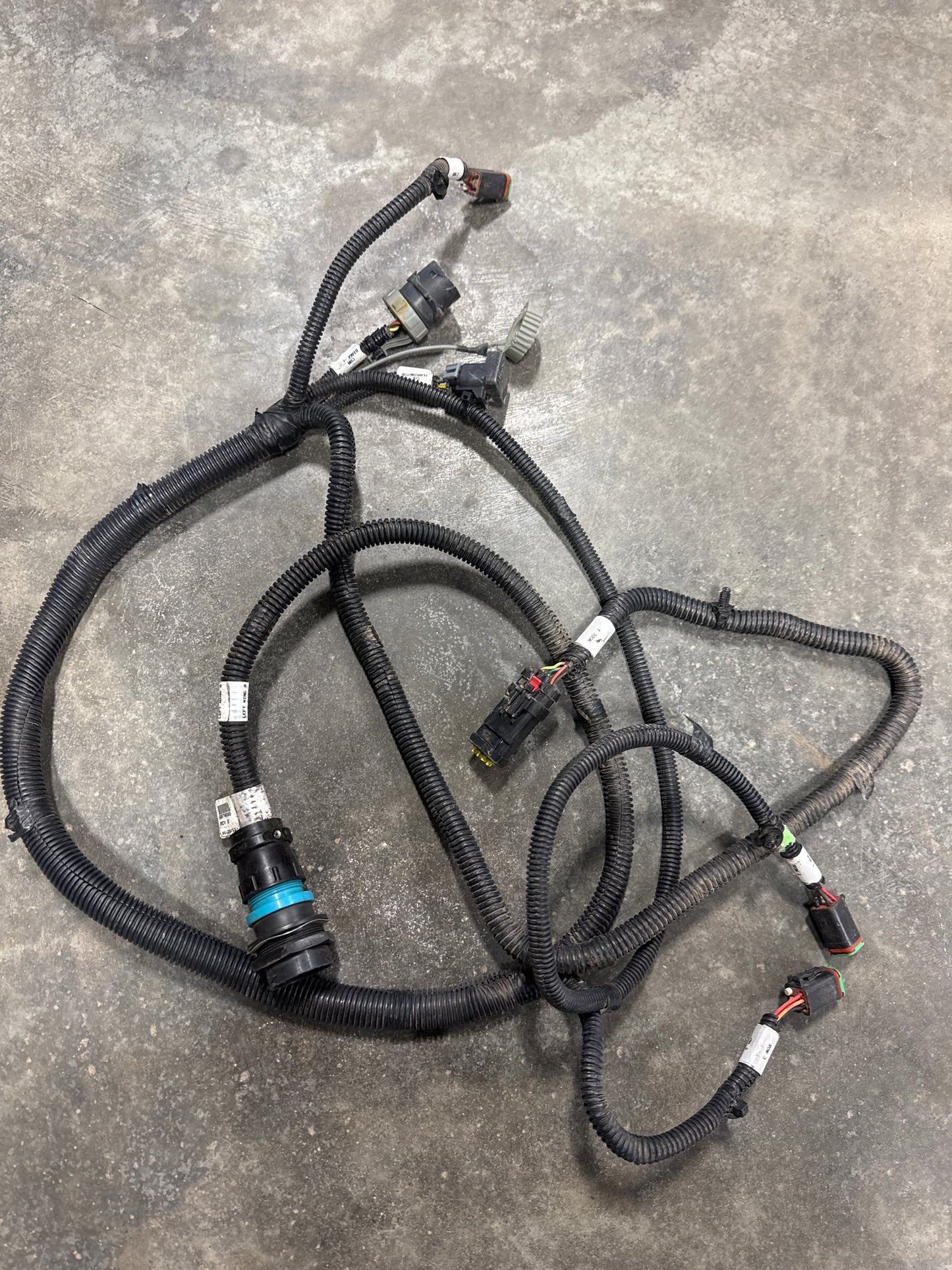 AA74088 Backbone Harness – Left