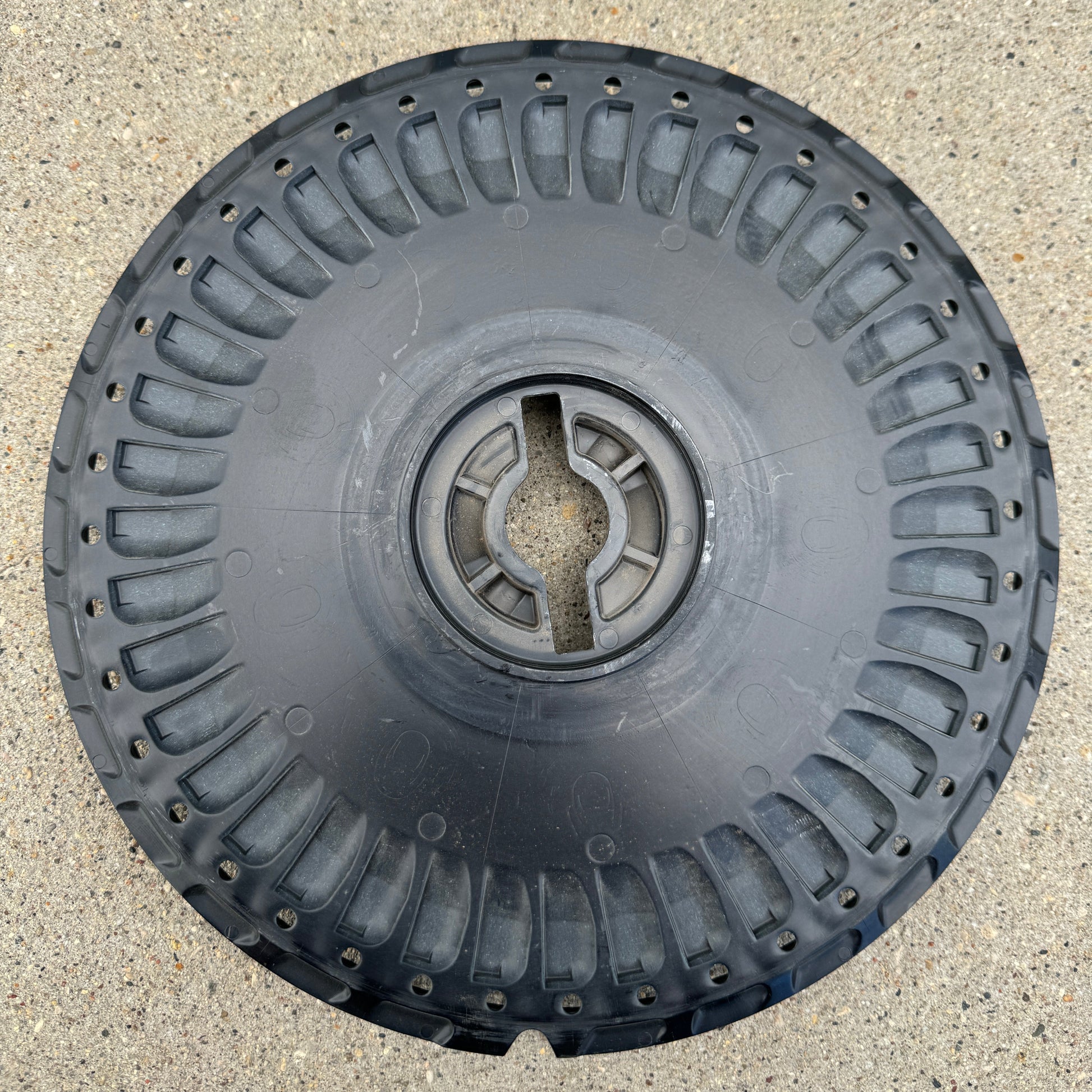 planter seed plates John Deere A52391 ProMax 40 Seed Plate – OEM Corn Disk for MaxEmerge Planters – Used Planter Parts